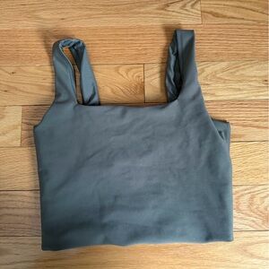 A&F’s YPB Workout Top